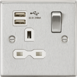 KNIGHTSBRIDGE CS91BCW 13A 1 GANG SWITCHED SOCKET C/W DUAL USB ADAPTOR