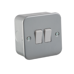 KNIGHTSBRIDGE M3000 10AMP 2 GANG 2 WAY SWITCH