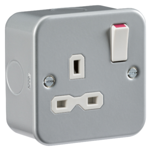 KNIGHTSBRIDGE MR7000 1 GANG 13AMP DP SWITCH SOCKET