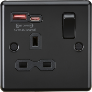 KNIGHTSBRIDGE CL9919MBB 13A 1 GANG SWITCHED SOCKET C/W DUAL FAST CHARGE A+C USB ADAPTOR