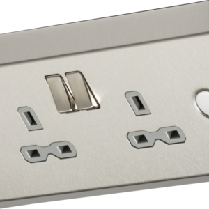 KNIGHTSBRIDGE SKR008 STAINLESS STEEL IP20 2 GANG 13A 2 POLE MOUNTING SWITCHED SOCKET GREY INSERT